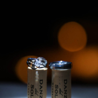 Danza del Sol corks with wedding rings